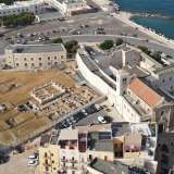 � il luogo di nascita di Bari, l� dove tutto � iniziato 4mila anni fa. Parliamo dell�area di Santa Scolastica e San Pietro: il punto pi� a nord della citt� vecchia, la cui visita permette di ripercorrere, dall�Et� del Bronzo a quella Contemporanea, la storia del capoluogo pugliese (foto di Carlo Bellomo)